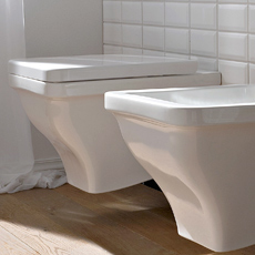 Miski WC wiszące i stojące oraz bidety Scarabeo z kolekcji Butterfly